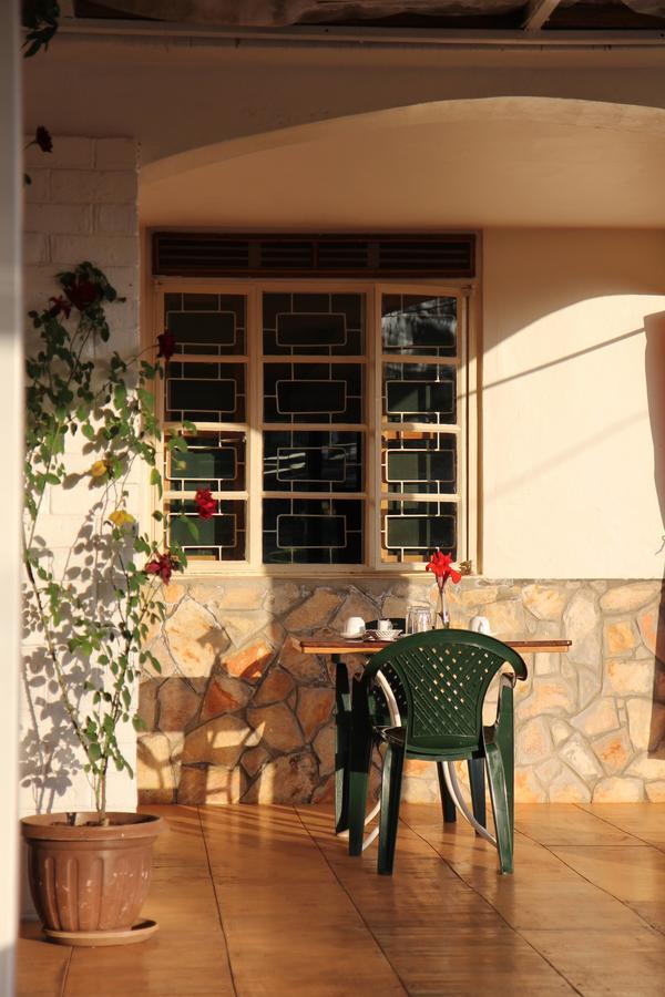 Casa Mia Baliidha Bed and Breakfast Jinja Buitenkant foto